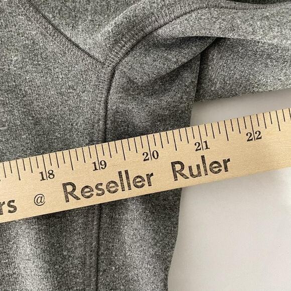 Nike Hoodie Women M Gray Pink Therma-Fit Pullover Sweatshirt Athletic Swoosh - Picture 6 of 7